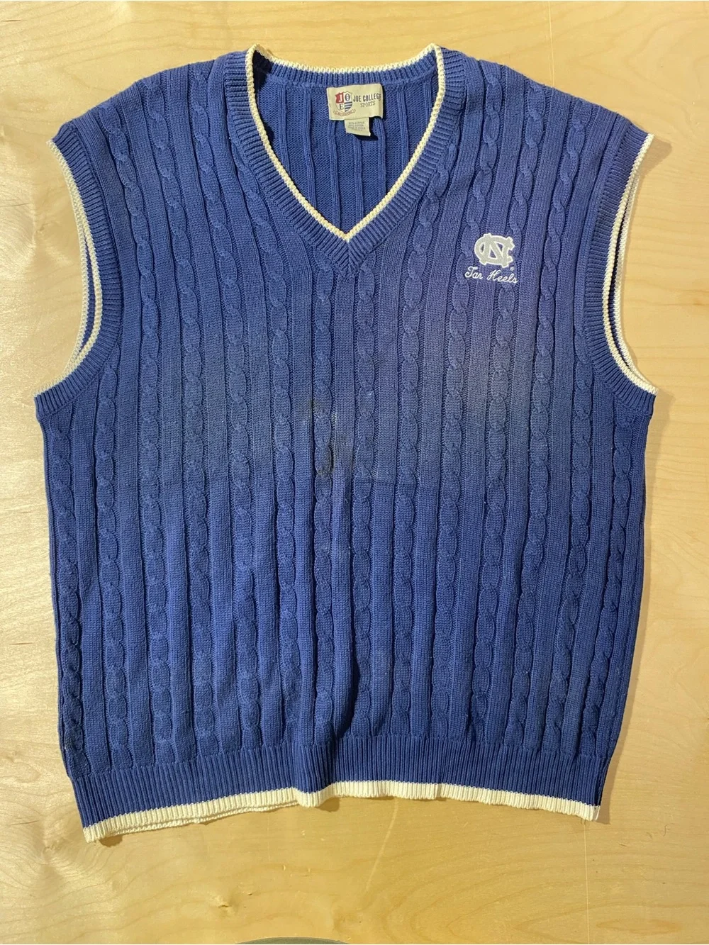 Joe College Sports UNC Blue Cable-Knit V-Neck Sweater Vest 2XL (SX)